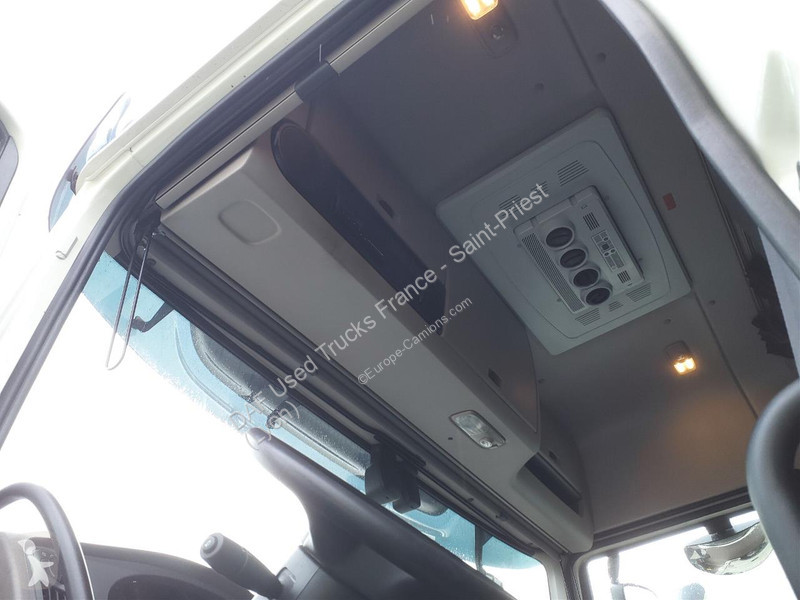 Traktor DAF 480 FT LOW DECK 4X2