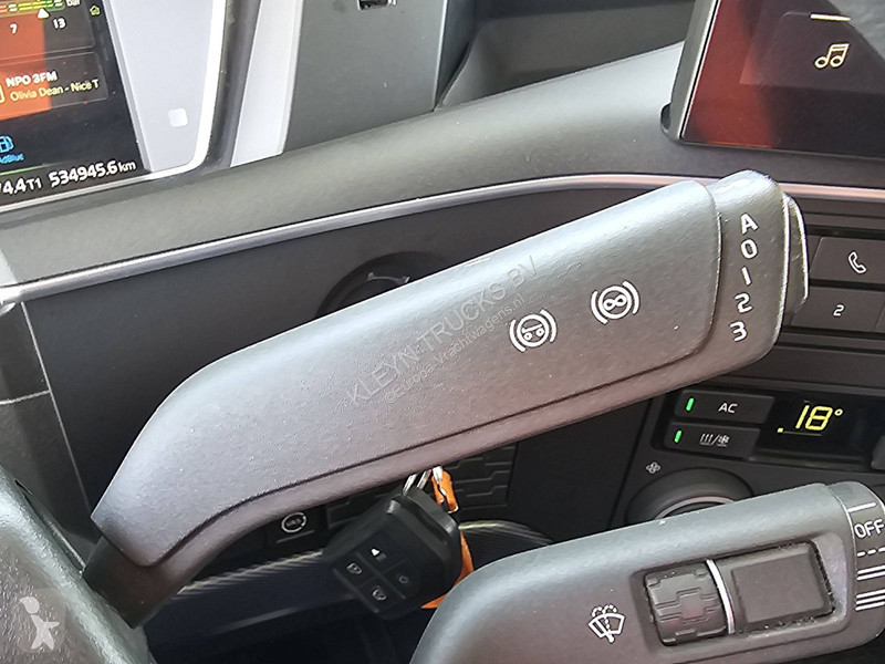 Tahač Volvo 500 I-SAVE LED 2X TANK