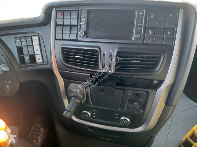 جرار Iveco Stralis AS440S51TP