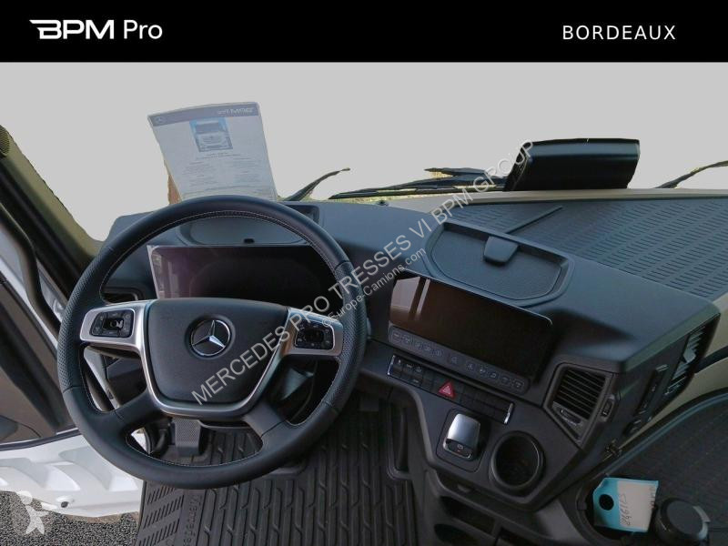 جرار Mercedes II 1851 LS 4x2