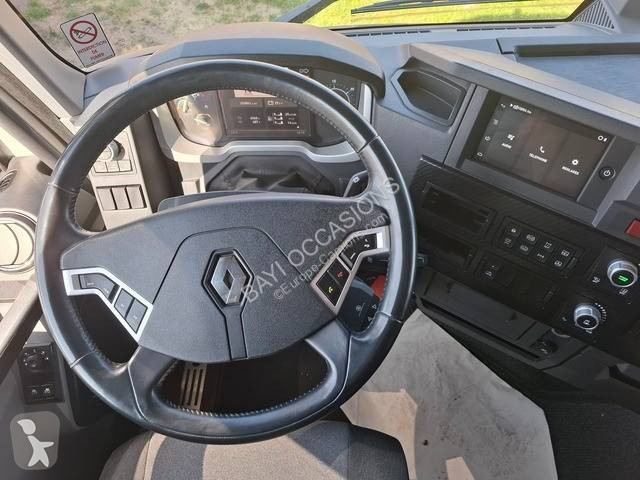 Tractor Renault