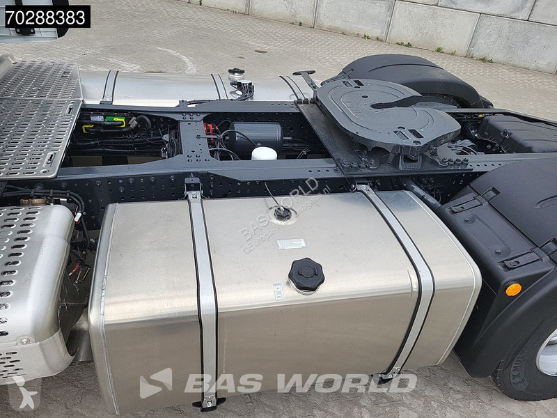 Trekker Iveco S-Way 580 4X2 2x Tanks ACC...