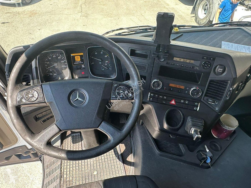 Traktor Mercedes 1845