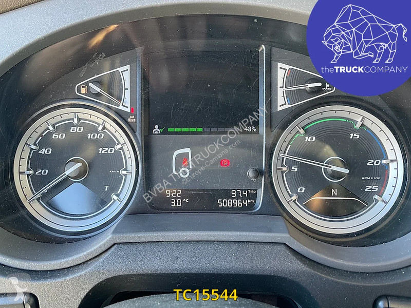 جرار DAF 430