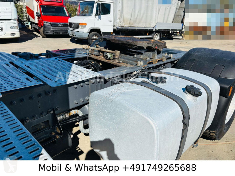 Traktor DAF XF 530