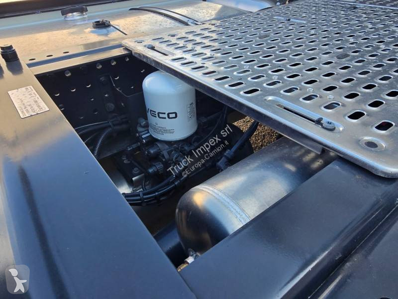 Traktor Iveco
