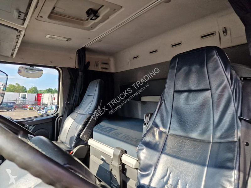 Tahač Volvo 13520 Low roof 6x2 - Retarder -...