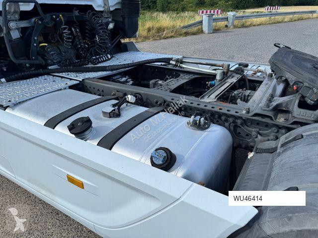 Traktor Mercedes 1853 LS