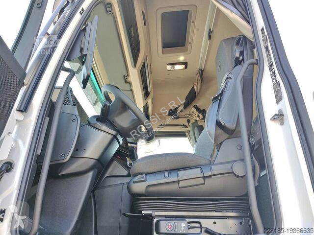Traktor Mercedes New L ProCabin 1848 LS