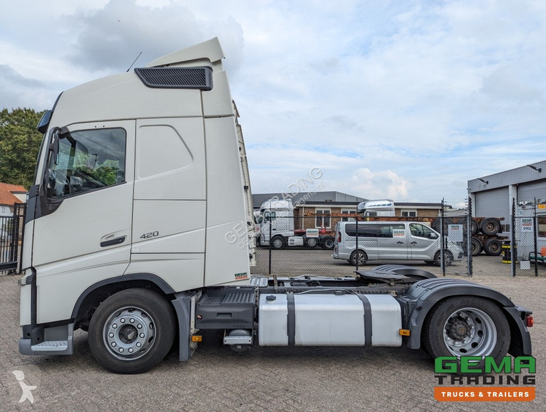 Traktor Volvo 0 4x2 Euro6 0 4x2 Globetrotter...