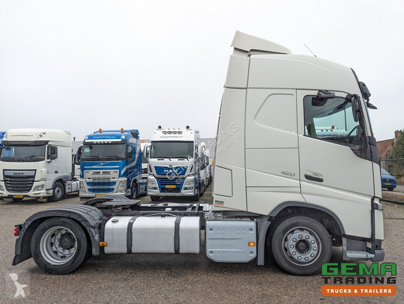 Tractor Volvo 0 4x2 Euro6 0 4x2 Globetrotter...