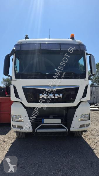Tractor MAN 33.560