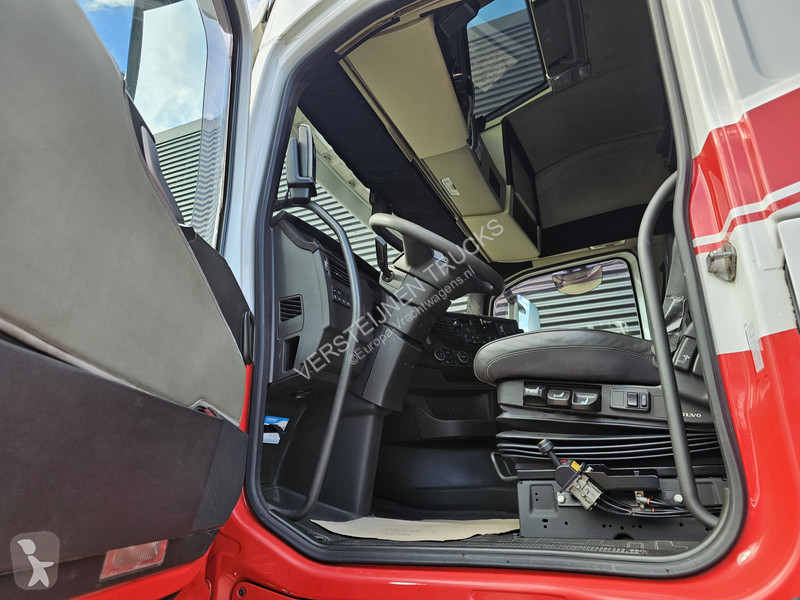 Trekker Volvo 500 6x2/4 / LIFT - STEERING /...