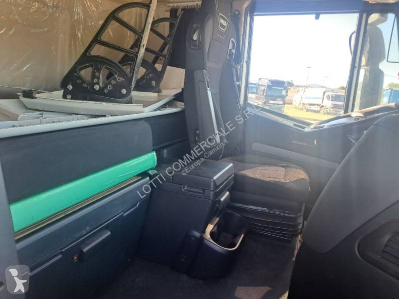 Traktor Iveco