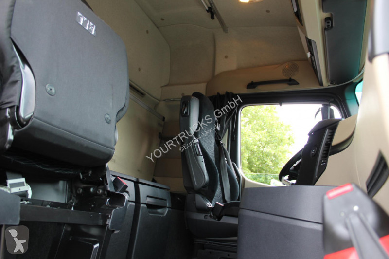 Tahač Mercedes 1845 E6 ACC LDW Kühlbox Vollspoiler
