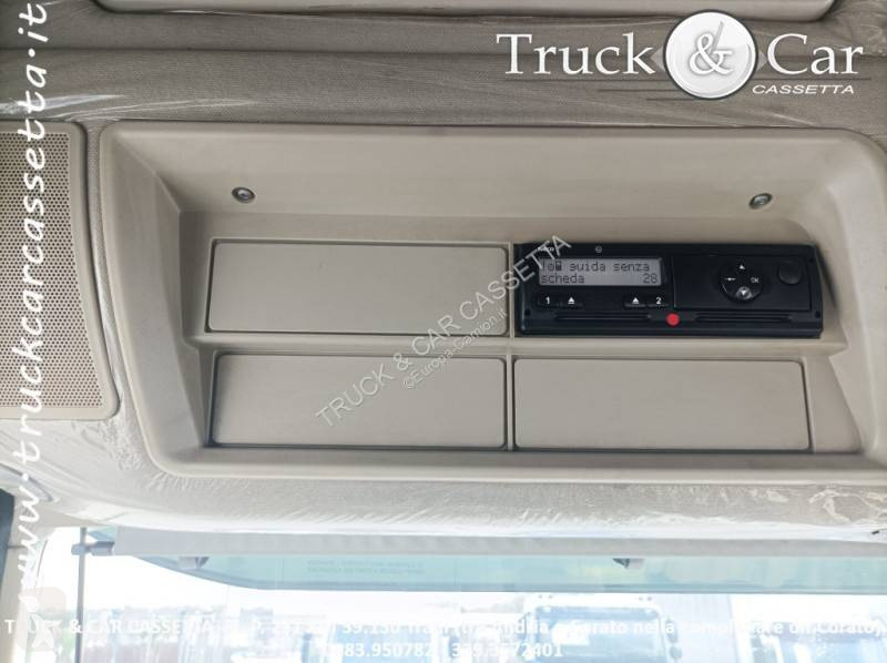 Traktor Iveco