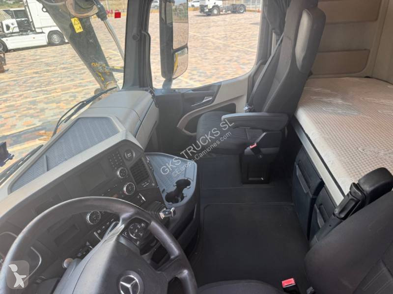 جرار Mercedes