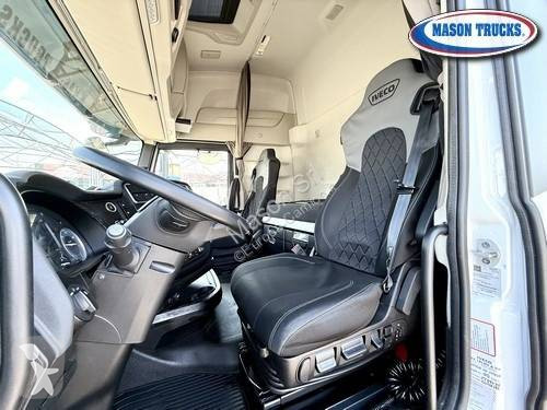Traktor Iveco