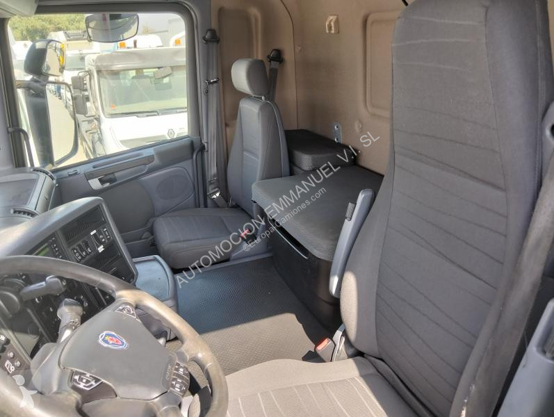 Traktor Scania 490 4X4 CON CARROCERIA BASCUNTE G