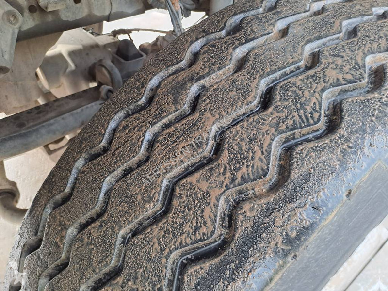 Traktor Mercedes 2045