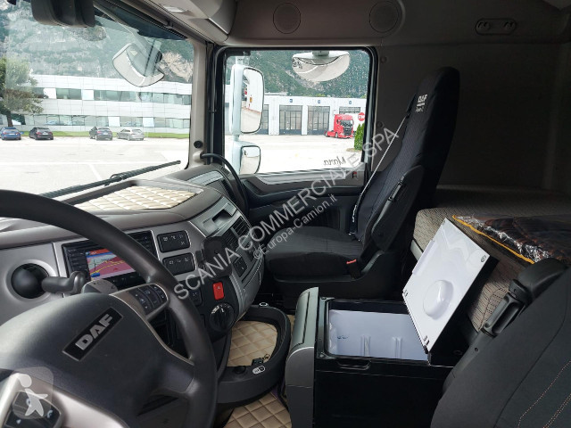 Cabeza tractora DAF XF 530