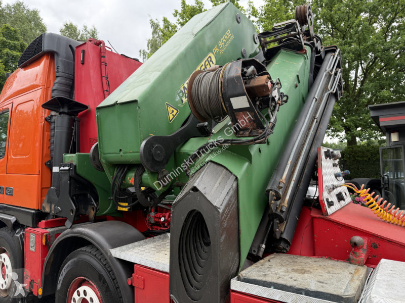 Traktor Volvo 420 8X4 Kran Palfinger PK90002 31...
