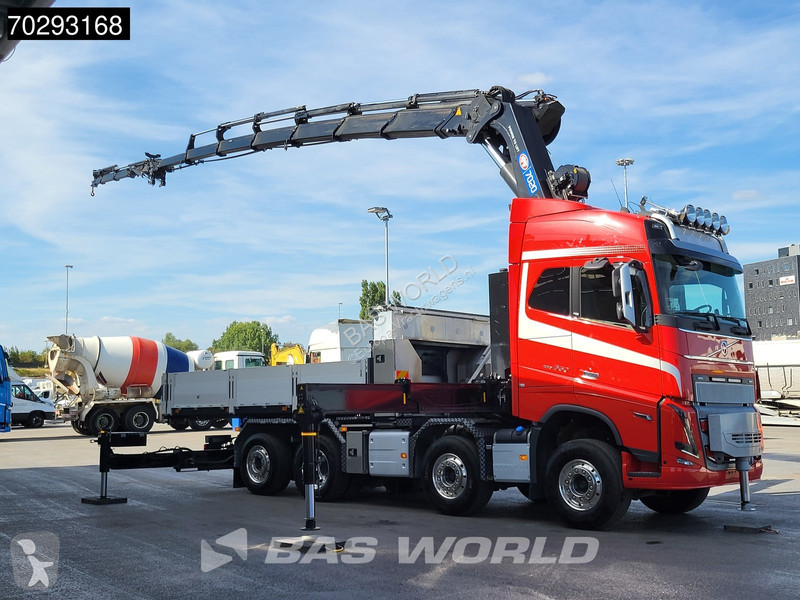 Tahač Volvo 650 8X2 HMF 7020K-RCS Crane +...