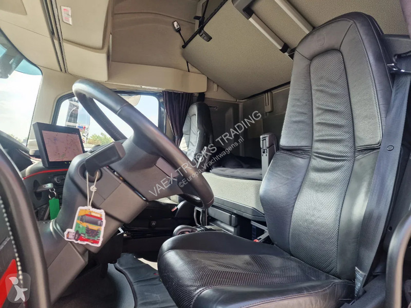 Traktor Volvo 13540 Globetrotterl XL 6x4 -...