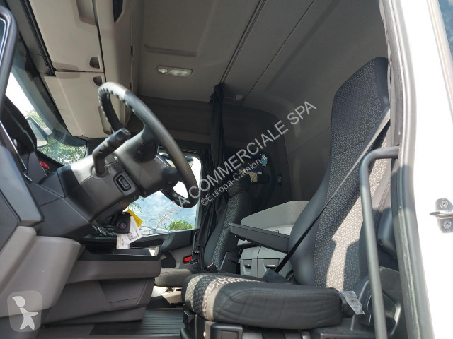 Traktor Scania R 410 A4x2NA