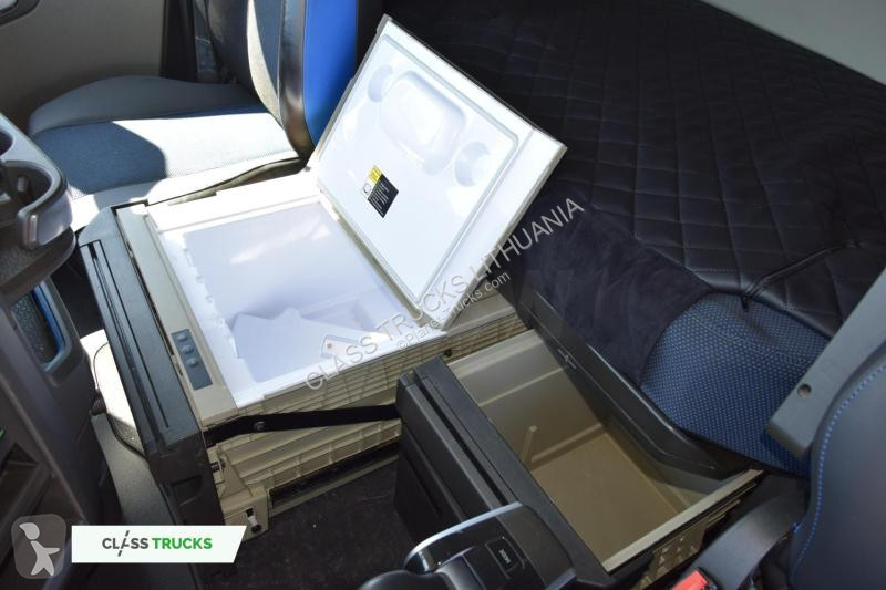 Traktor Volvo 500 Globetrotter XL Varios