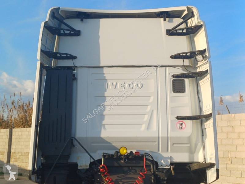 Traktor Iveco