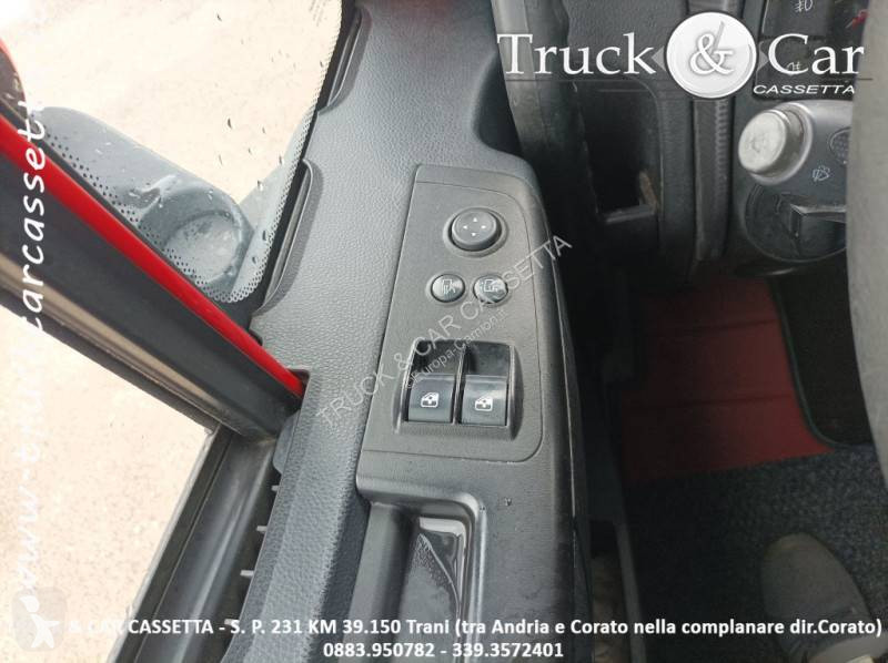 Traktor Iveco