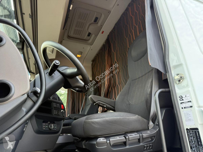 Tracteur DAF 480