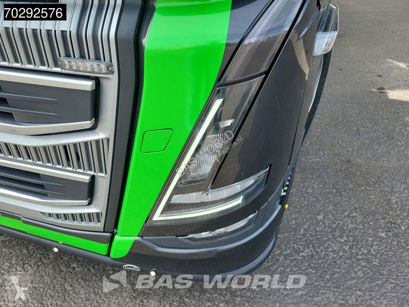Tahač Volvo 650 6X4 Retarder Full-Air Liftachse...