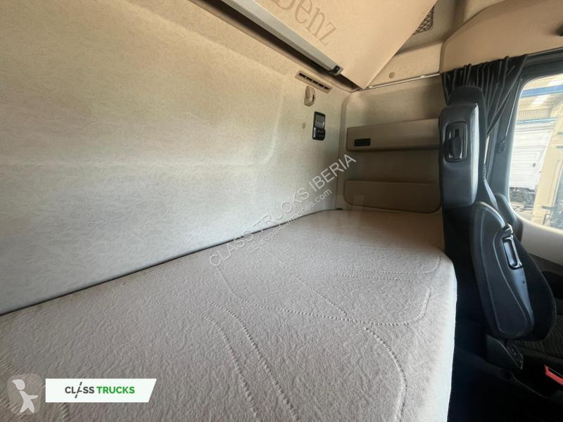 Traktor Mercedes 5 1845 BigSpace Max tanks