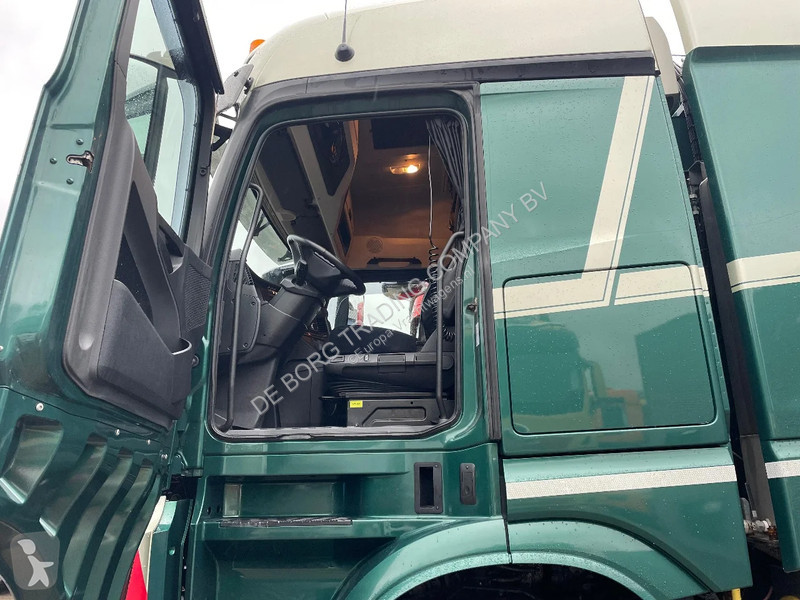 Tahač Mercedes 4163 8x4/4