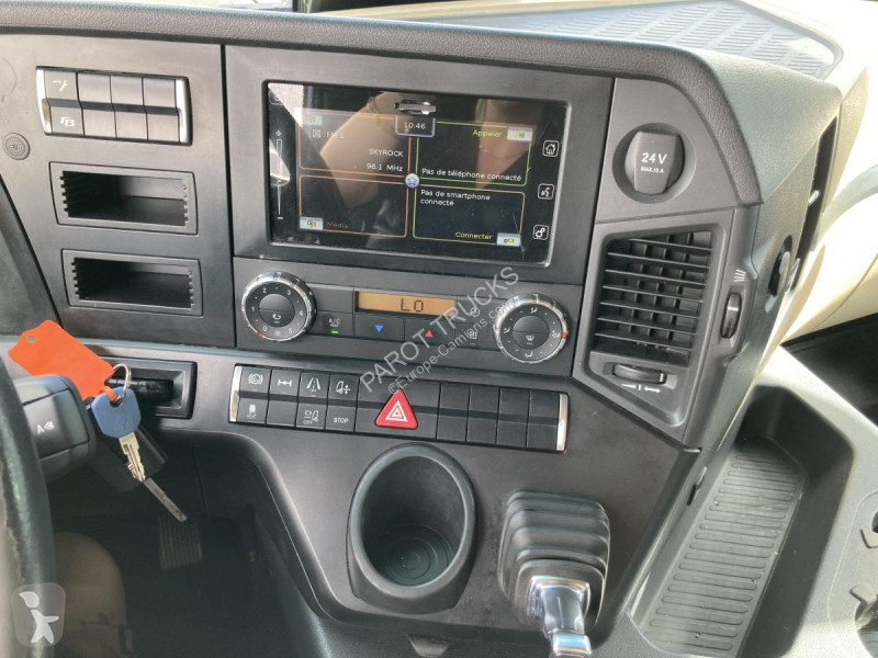 Traktor Mercedes 1846