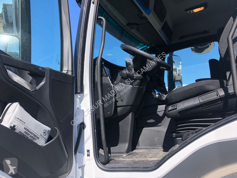Tahač Mercedes  2643 LS 6X2