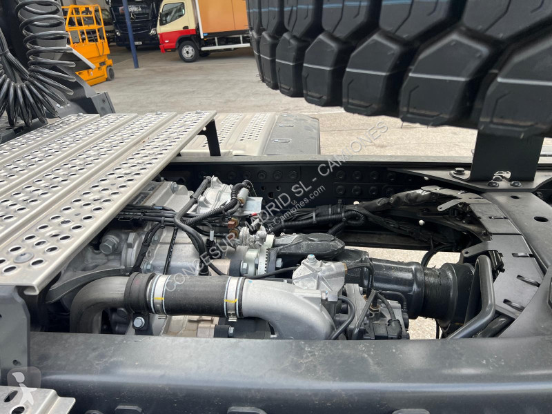 Traktor Mercedes  1842 AS