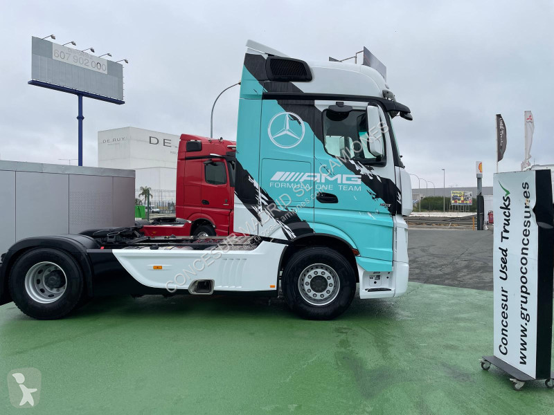 Traktor Mercedes  1851 LS