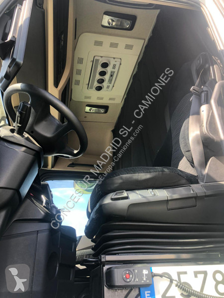 Traktor Mercedes  1851 LS