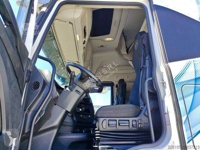 Tracteur Iveco - 460 LNG