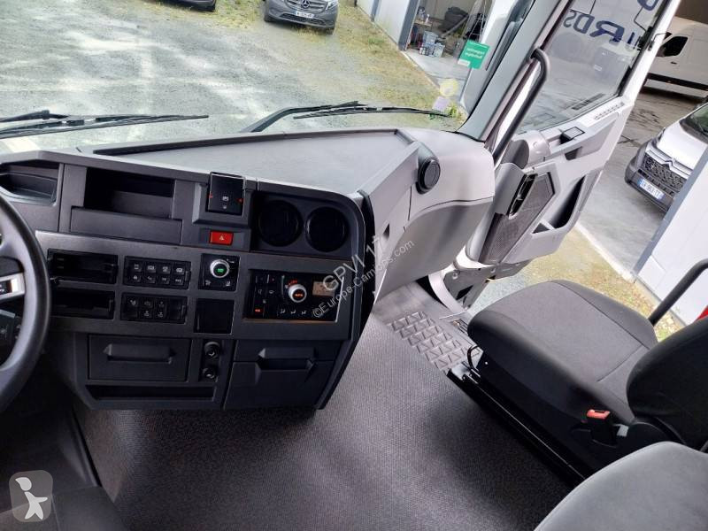 Tracteur Renault Pompe de dépotage +...
