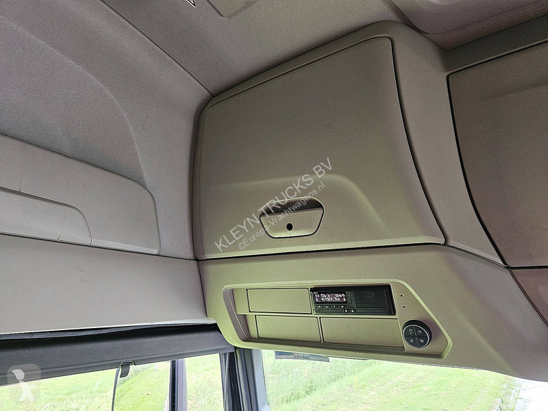 Trekker Iveco AS440S51 2x tank,frigo