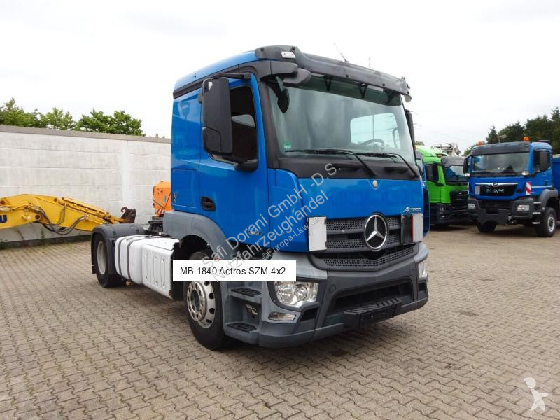 جرار Mercedes 1840 SZM