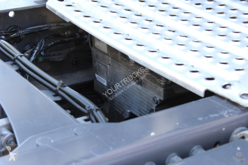 جرار Renault T520 HighSleeper Retarder Modell...