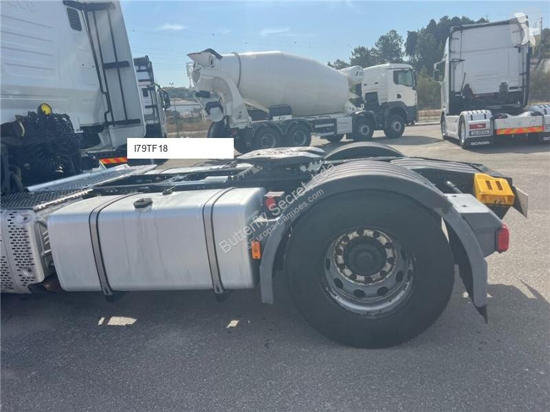 Iveco AS440S46T/P tractor unit