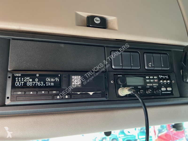 جرار DAF 440 Space Cab