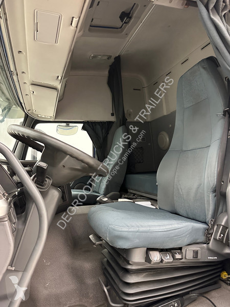 جرار Volvo FM 370