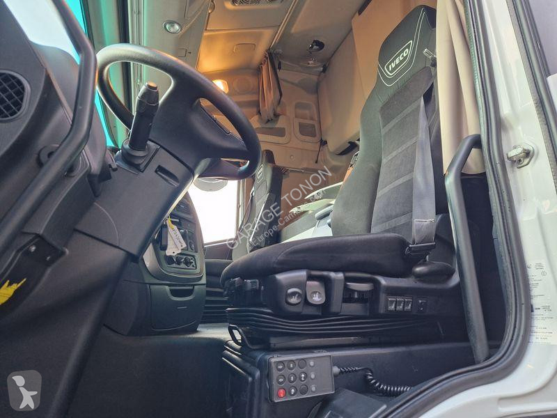 جرار Iveco NP460 GNL / INTARDER